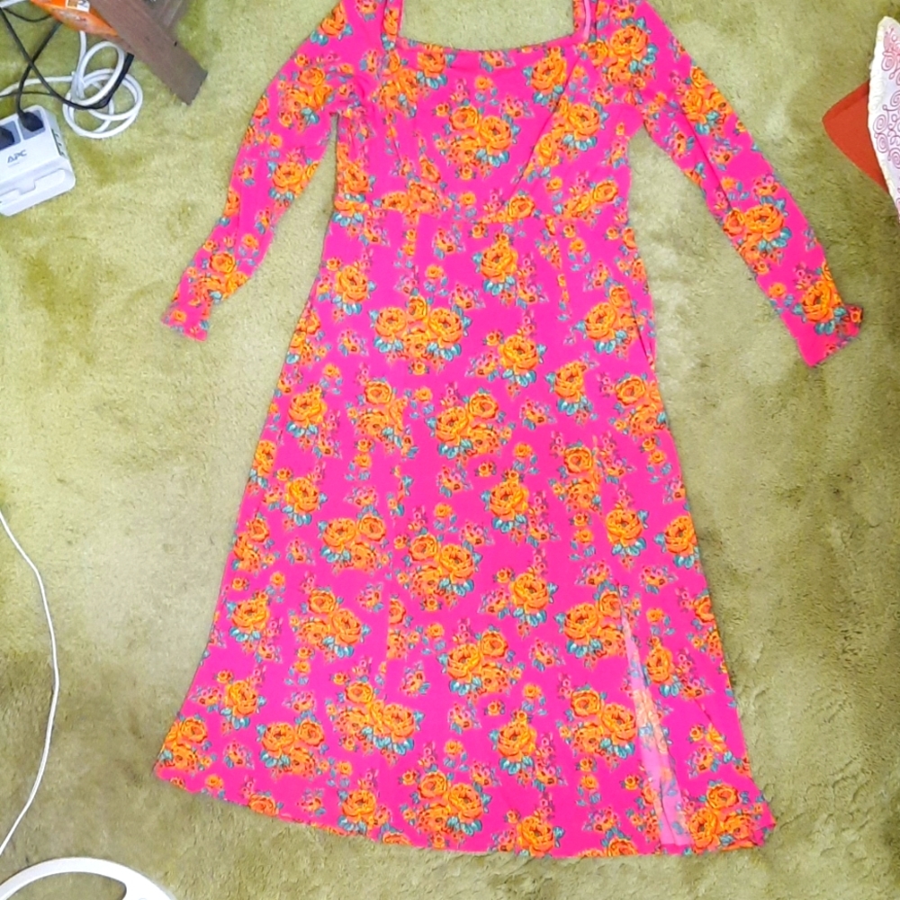 Scoop hot pink stretch flowered long flowing dress. Long sleeves  NWOT